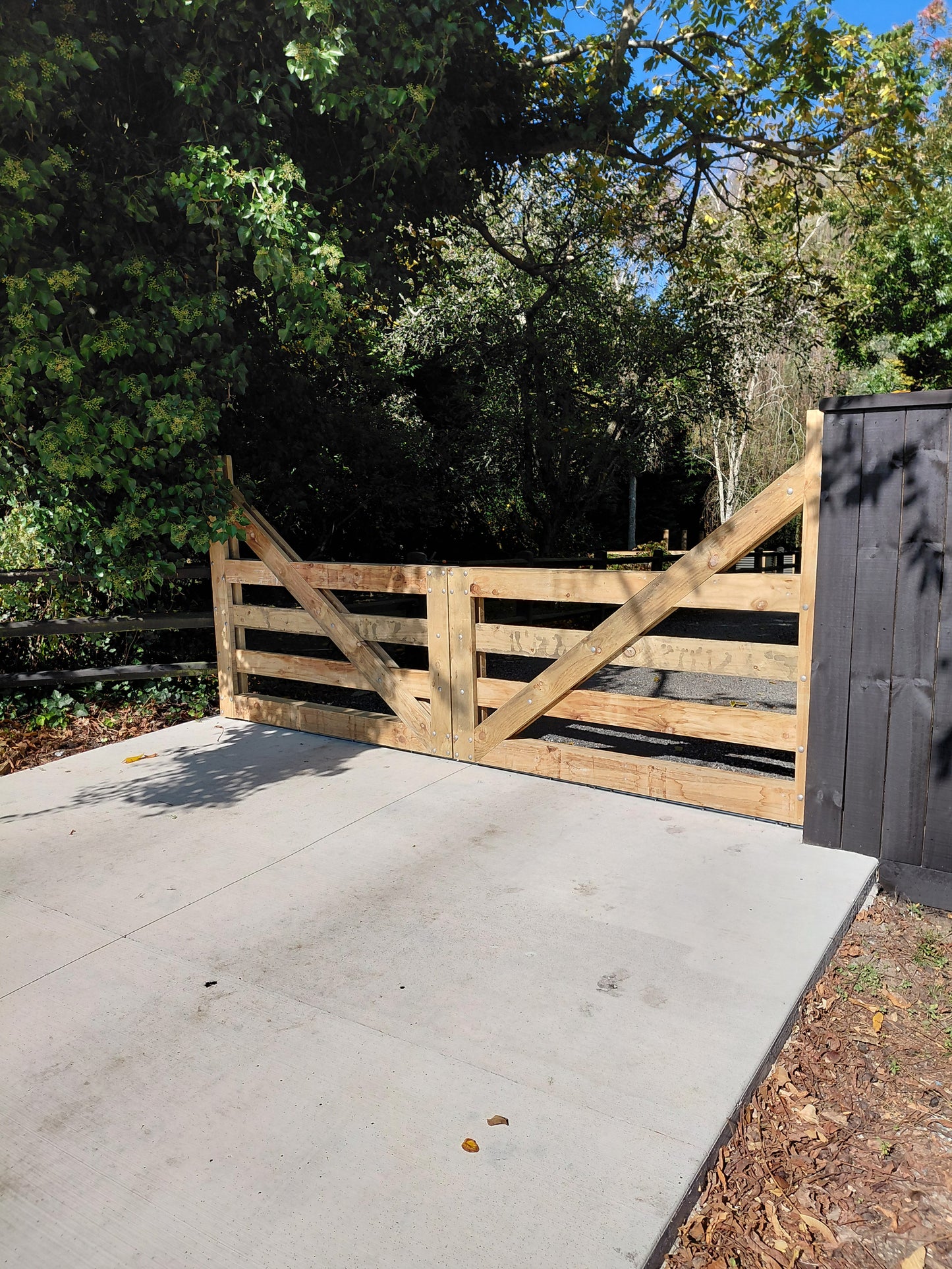Timber Entrance Gates NZ | Heavy Duty Wooden Entrance Gates - Stronghold Outdoor Furniture & Buildings